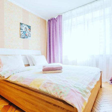 1 Room 50M2 Center Of Obolon Near River Side. Dream Town Київ Екстер'єр фото