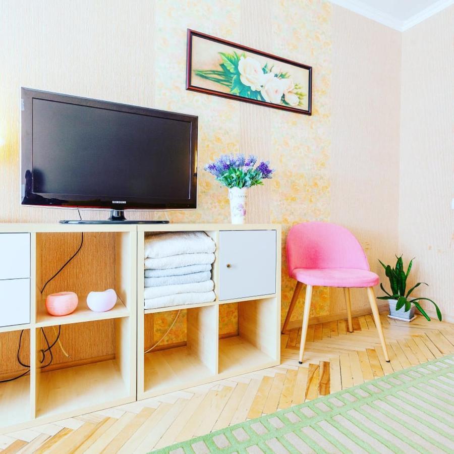 1 Room 50M2 Center Of Obolon Near River Side. Dream Town Київ Екстер'єр фото